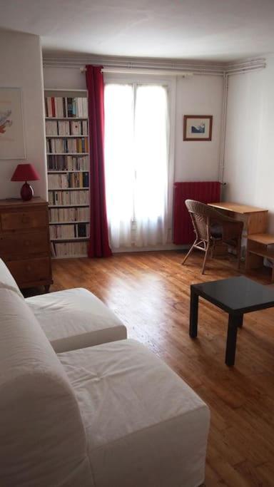 Le 105 Bis Eiffel Bed & Breakfast Paris Exterior photo
